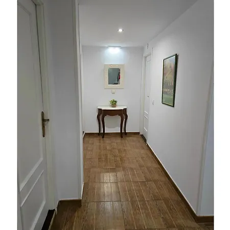 ** Guest house